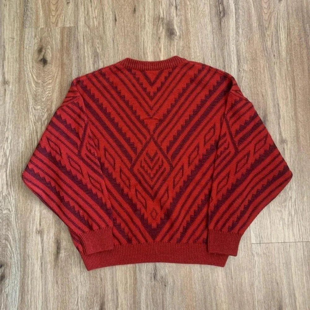 ASOS zigzag pattern vneck pullover sweater in red‎ - size medium mens